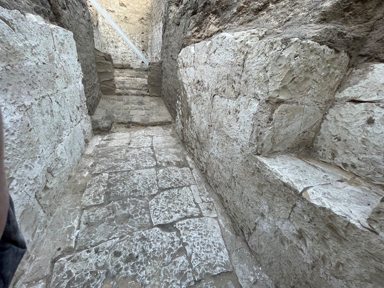 2025 03 27t205914z 1710828516 rc256canytaf rtrmadp 3 science tomb egypt scaled
