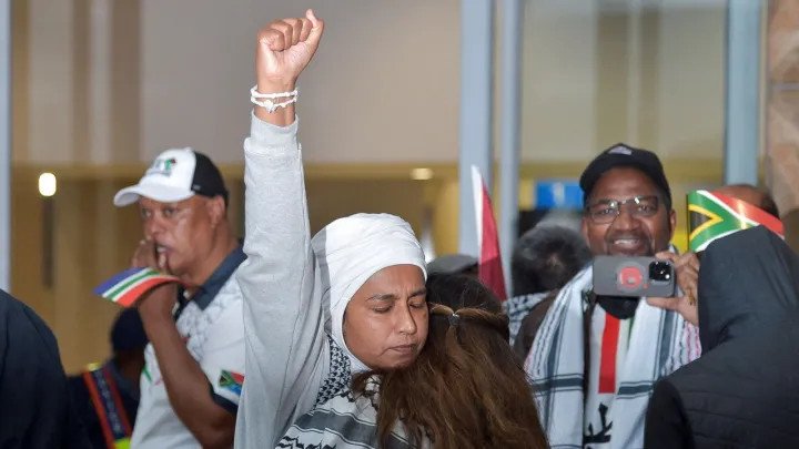 2025 10 08t124816z 163617449 rc2m7ha7h66q rtrmadp 3 israel palestinians flotilla safrica main