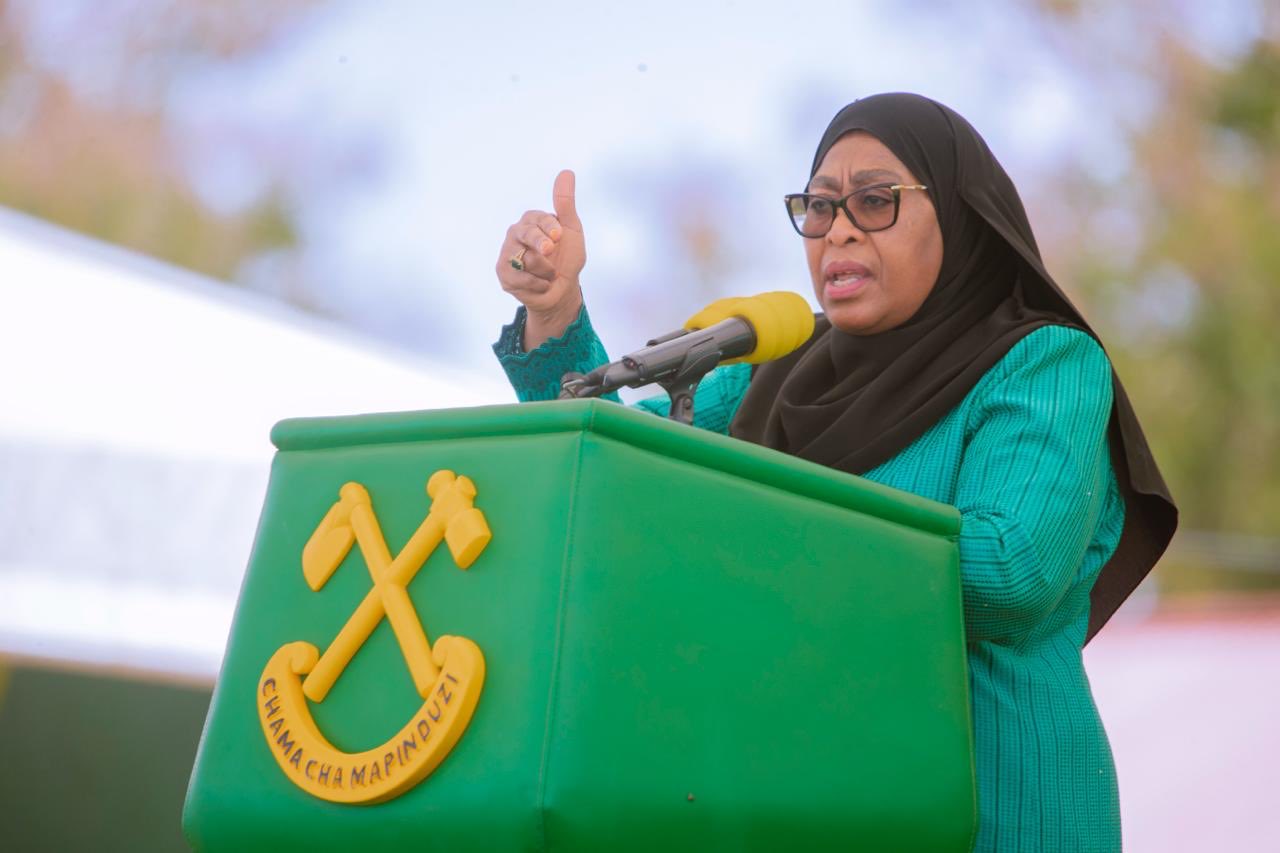 355c7c8f161c6daa3b5108821fdb477c1d942d437543d6cfe0ad297bca344f19