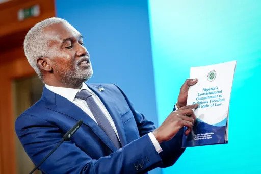 08684b9ffe28bc56576c4e259782570886fc73bf779a511b38322d90bee3723d