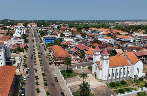 2025 11 23t015428z 1 lynxmpelam00s rtroptp 3 bissau election