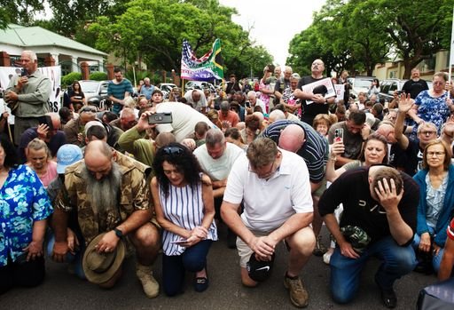 a41b08e3e5017c5039461c386bb24b5a2b7e1fa2dbf6d96ef62a380fcc7e6a09