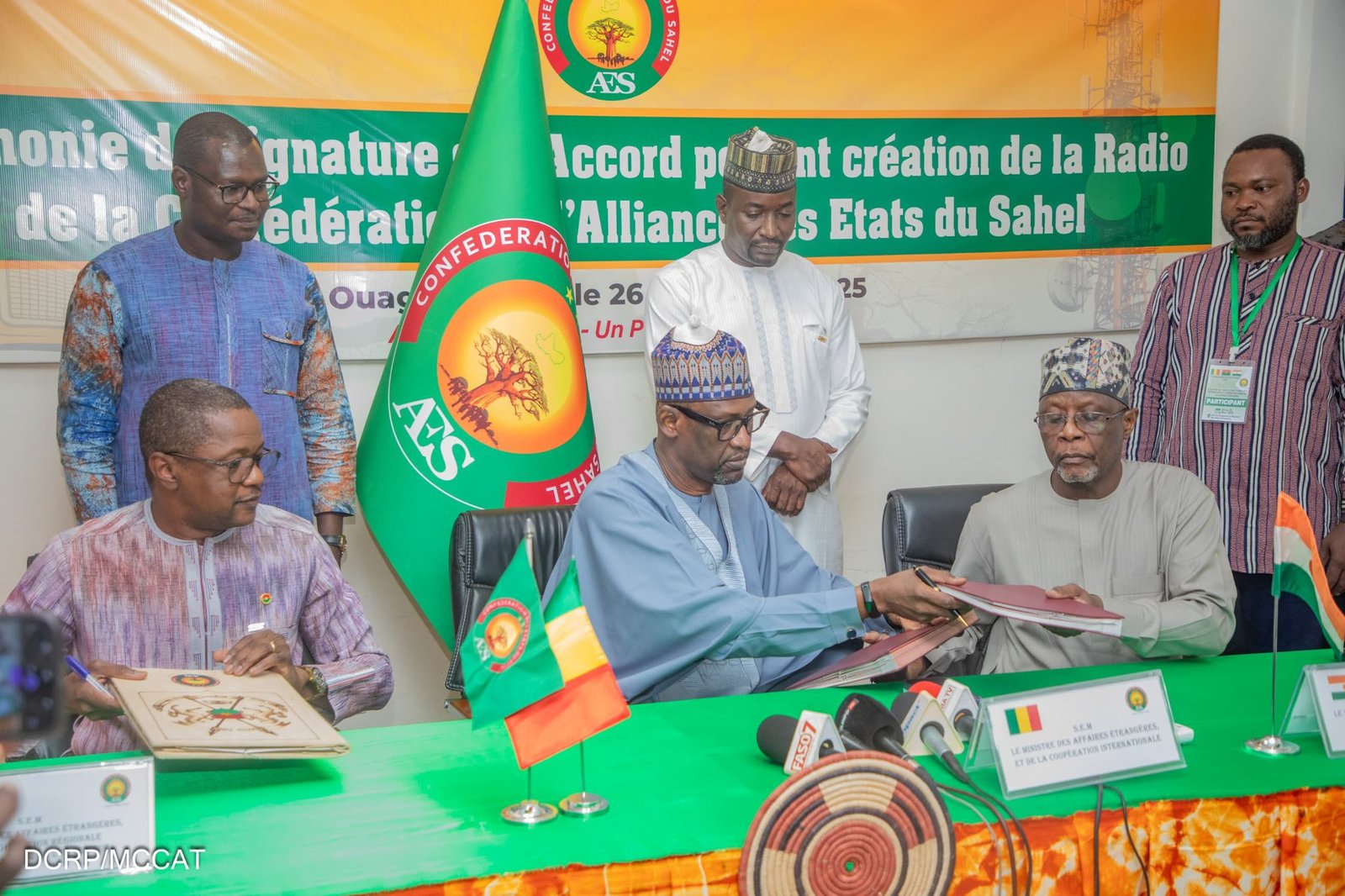 16be0349950ac1f1a232b70f0db856ce09063fb4e2c83f9991e1798f1675746b