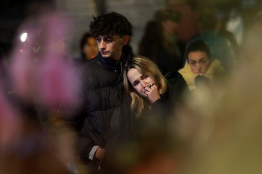 9800d10e1c8ecfac538aae0ae08a911e28c129d9b5639fb59ee33fdc3ed037ec