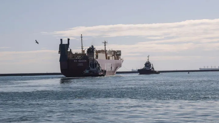 fc816eb382630351fecb41810cf50a4758b9694af7151de742f0bf8375c44656 main 1