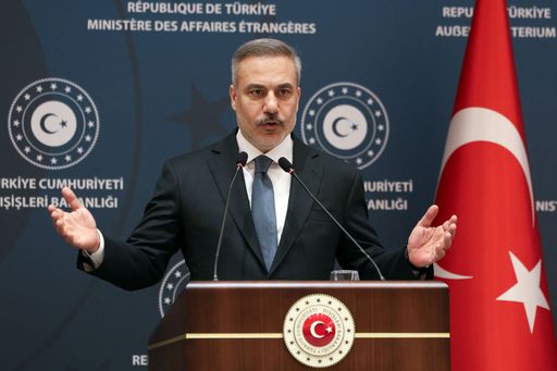 bc5fc5903613356593a41825c8acb364e848470b5c567329d8c5703921e65f92