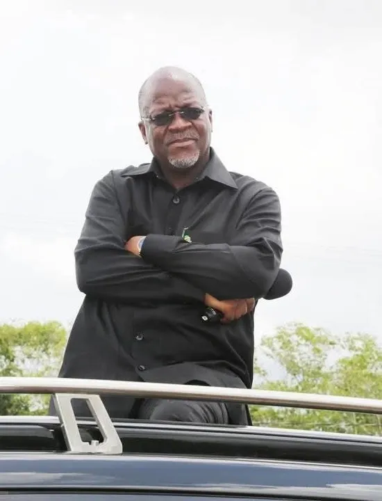 8f89f82da8843d90b8914a53c385158d1a4a0128ac416f3434861c6ce049d5fd 1