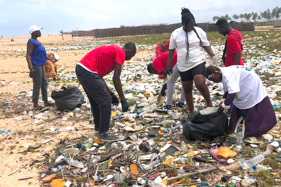 ONG dechets plastiques pollution 12