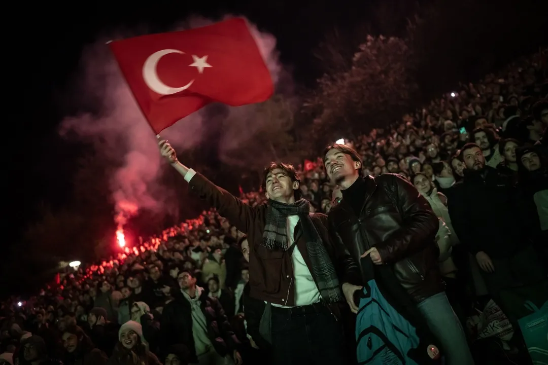 e86fe01dbbf7542ff2de9858442d0fee51de883cf099c49523ca531888e970ca