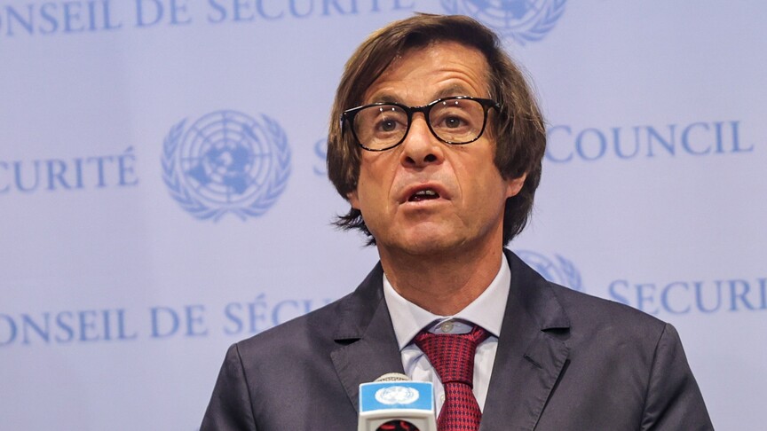 thumbs b c 5208e7a7defe81df28767ad17be87401