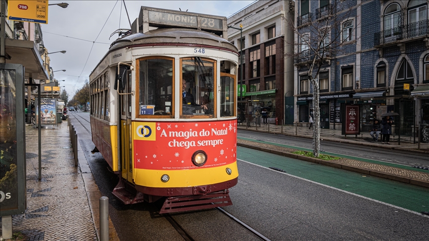 thumbs b c 5d1f8a1a0aab746fb37cd83c5459fd93