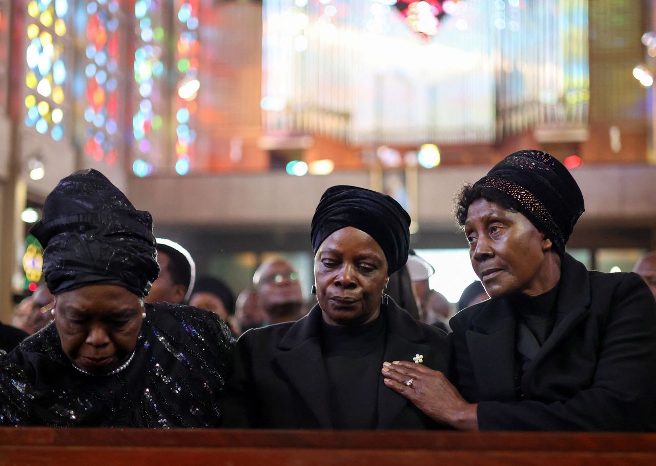 2025 06 25t141853z 1785156856 rc2o9fayavha rtrmadp 3 zamiba lungu funeral