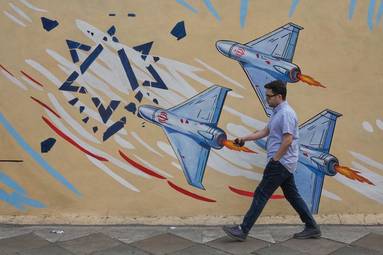 iran war 43 76