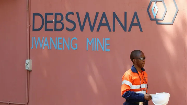 2025 05 30t143955z 898353823 rc2dsea65wsg rtrmadp 3 botswana diamonds sales main
