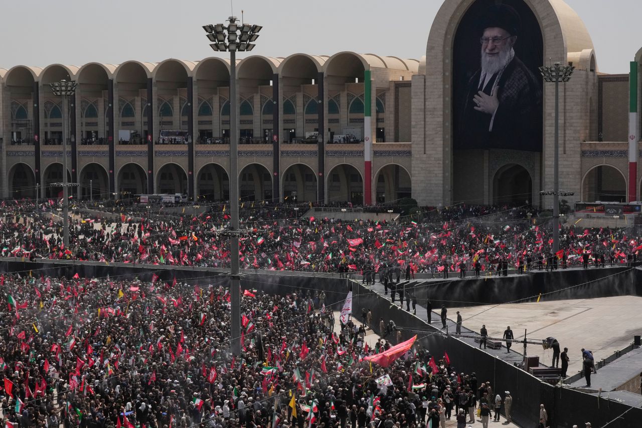iran khamenei funeral 22242